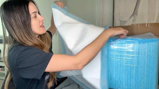 100 Count Large Dog & Cat Puppy Pee Pads - 28"x30" Absorbent Potty Training Pads | Leakproof Quick-Dry Disposable Pet Pads for Puppies, Dogs & Cats | Indoor, Outdoor, Litter Box, Housebreaking Use